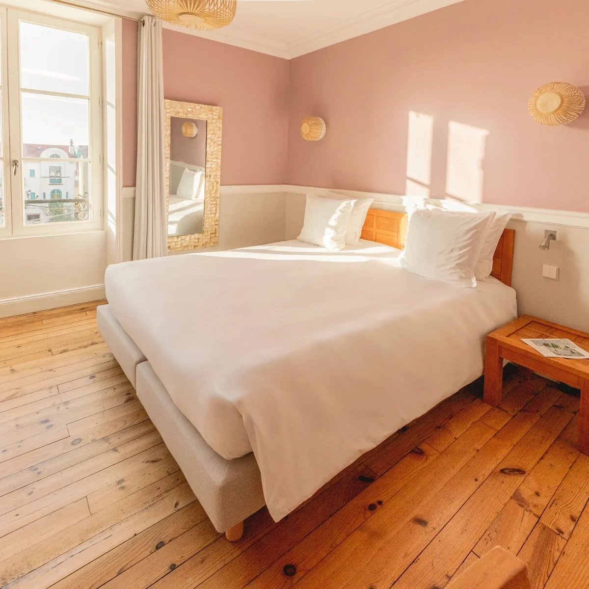 Hotel Paradis Paris — rooms