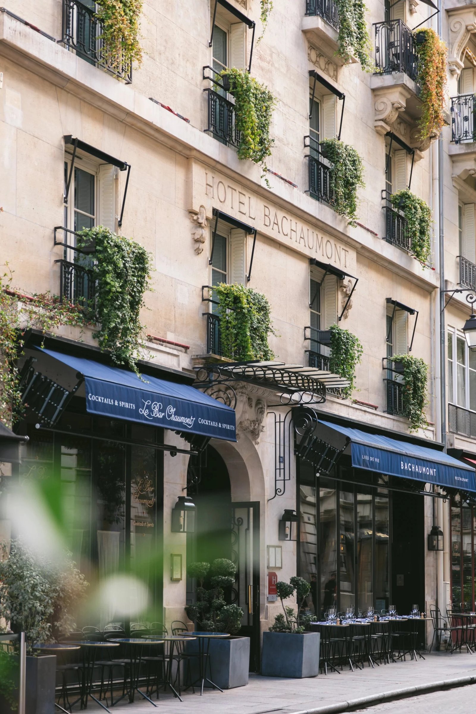 Hotel Bachaumont — backstory