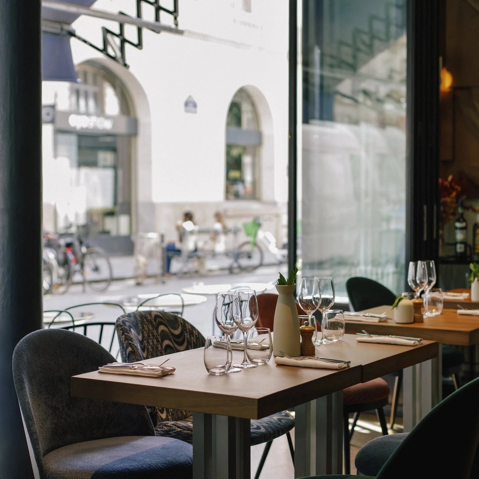 Hotel Bachaumont — eat & drink