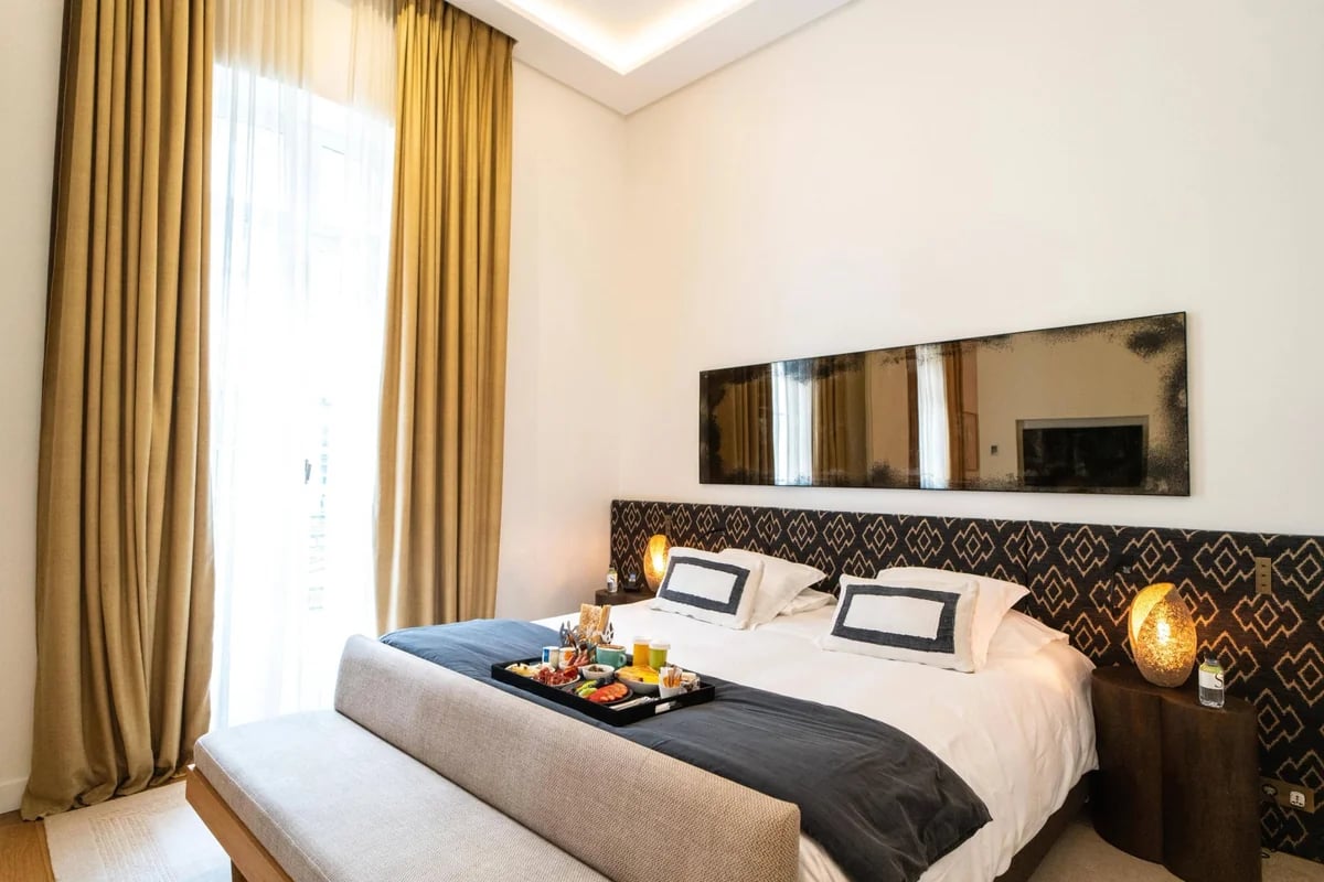 Hôtel Marignan Champs-Élysées — rooms