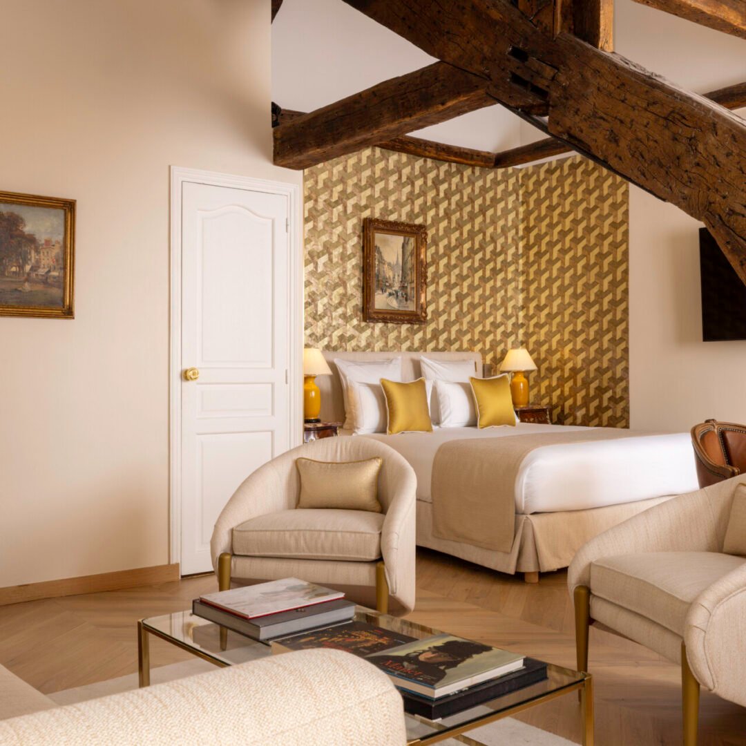 Hôtel Pas de Calais — rooms