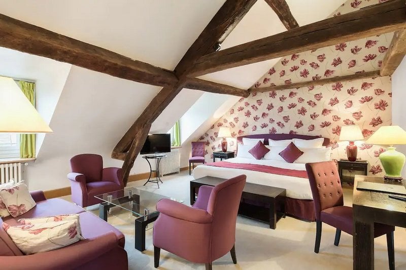 Hôtel Pas de Calais — rooms