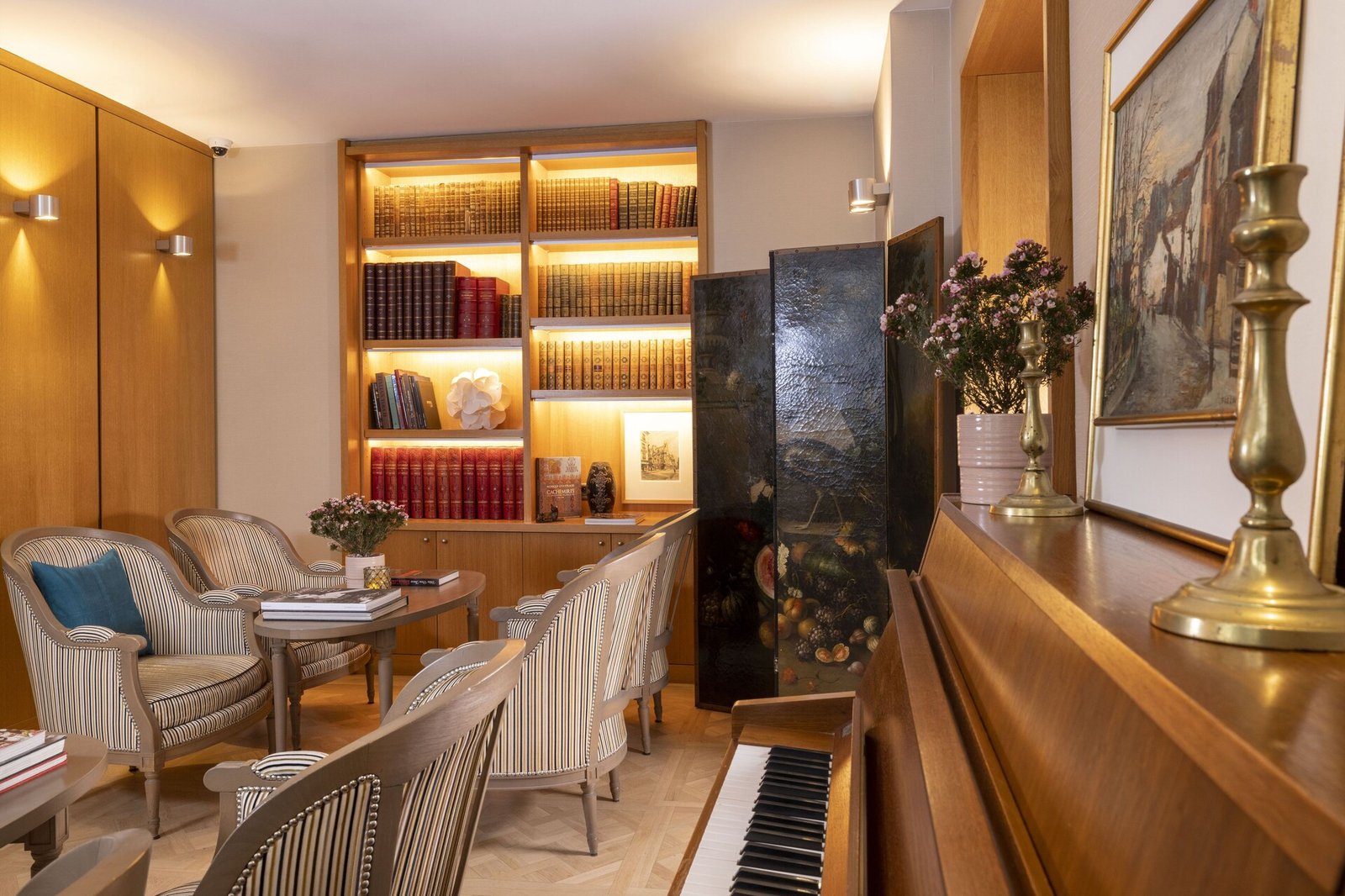 Hôtel Pas de Calais — eat & drink