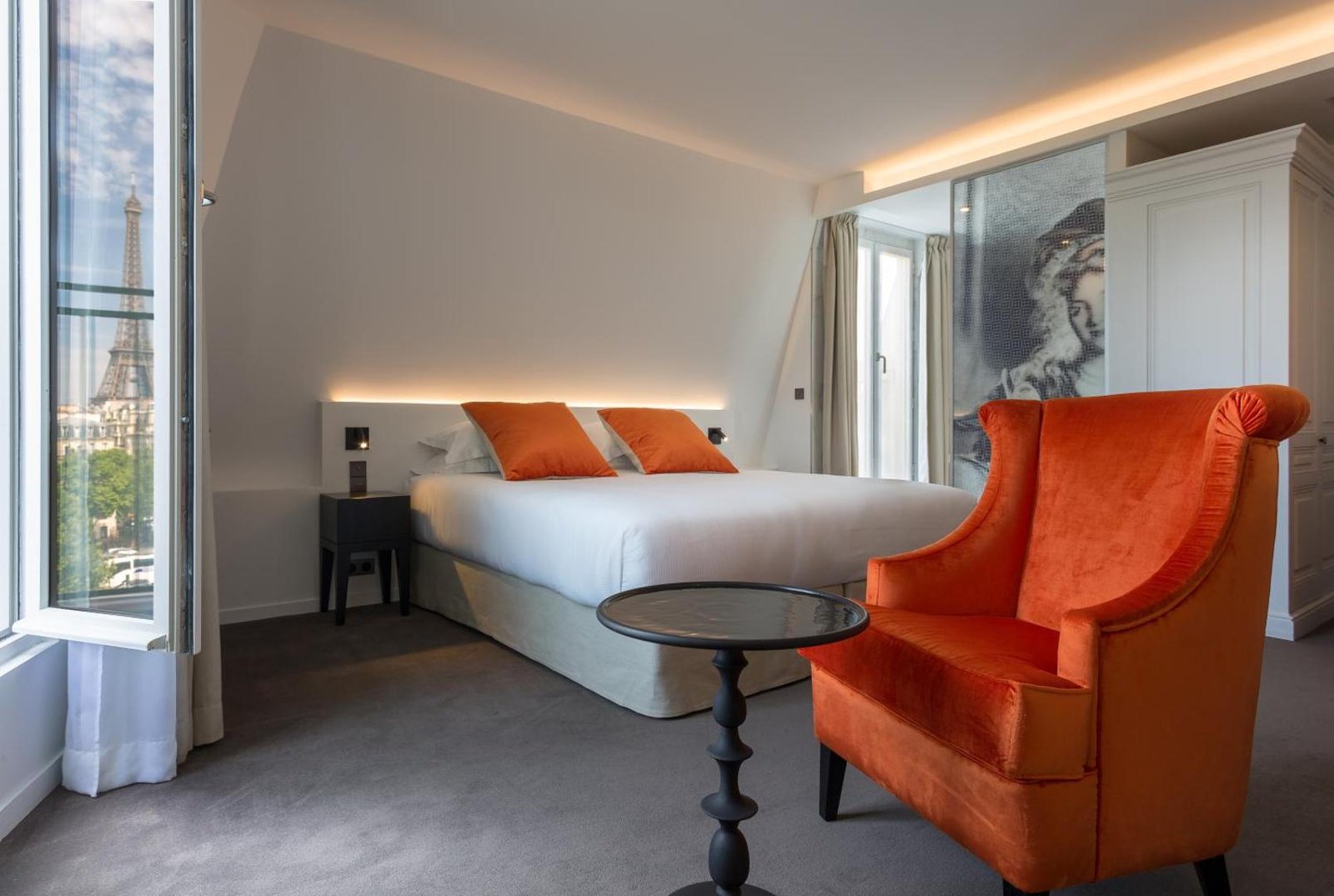 Hôtel La Comtesse Tour Eiffel — rooms