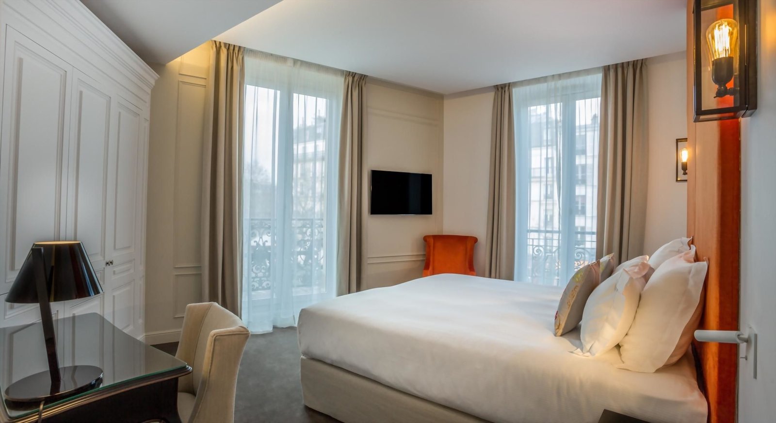 Hôtel La Comtesse Tour Eiffel — rooms