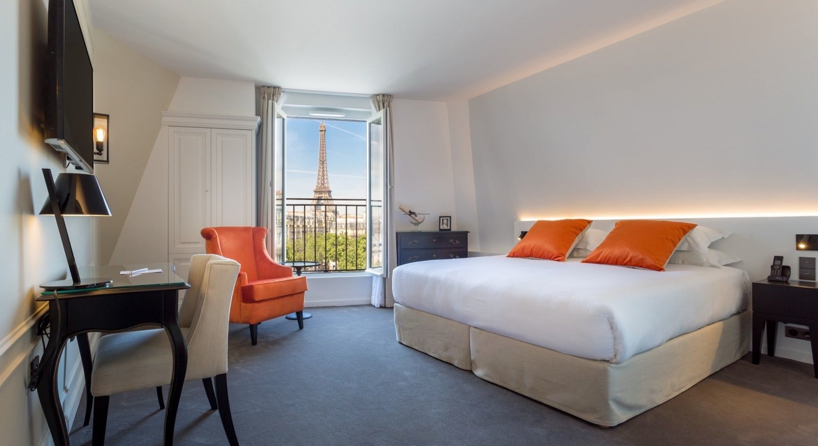 Hôtel La Comtesse Tour Eiffel — rooms