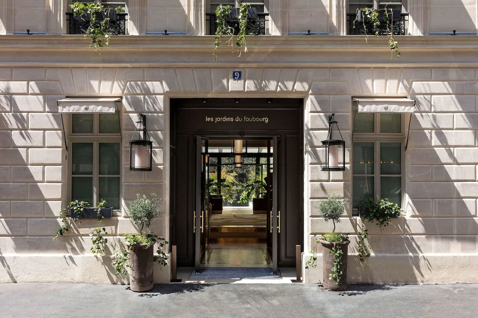 Les Jardins du Faubourg Hotel & Spa Shiseido — backstory