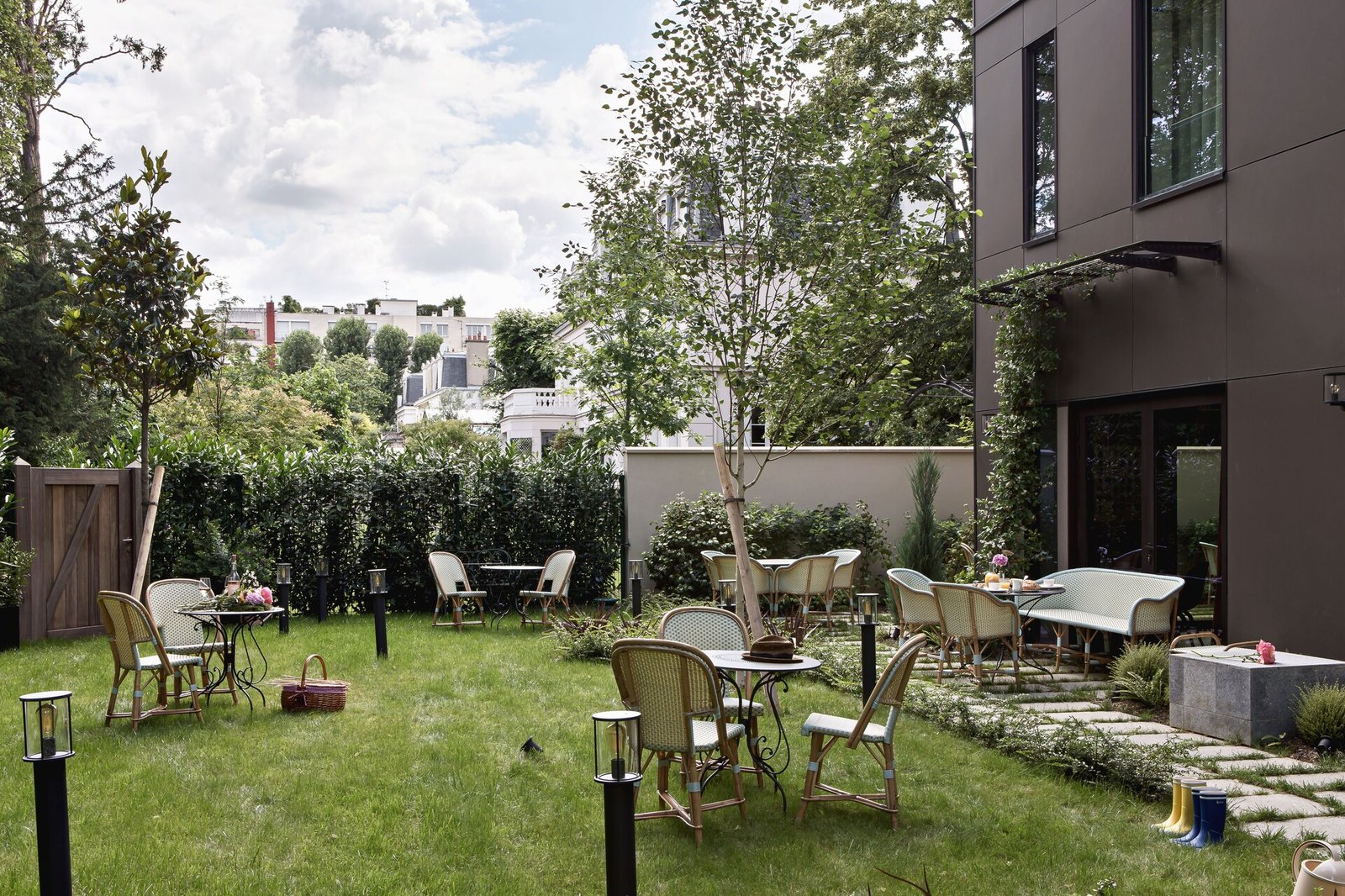 Hôtel Botaniste — vibe