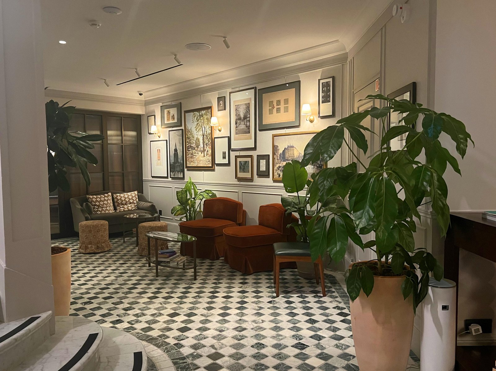 Miiro Le Grand Hôtel Cayré — eat & drink