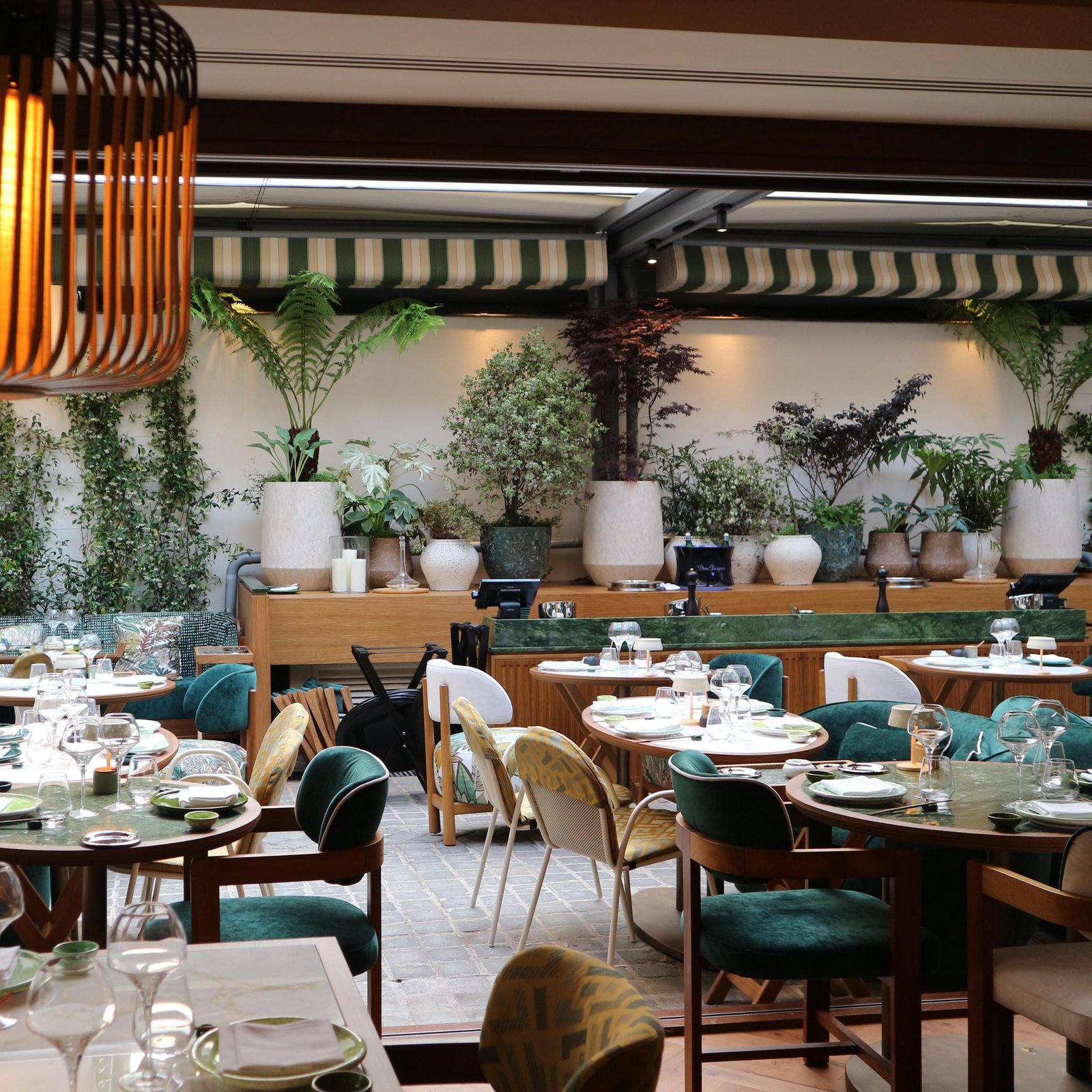 InterContinental Champs-Elysees Etoile — eat & drink
