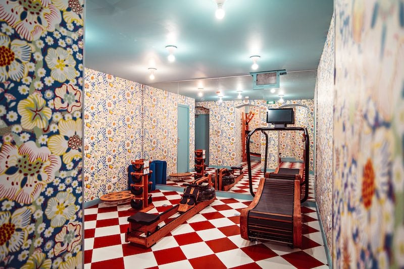 Hôtel Les Deux Gares, the spa