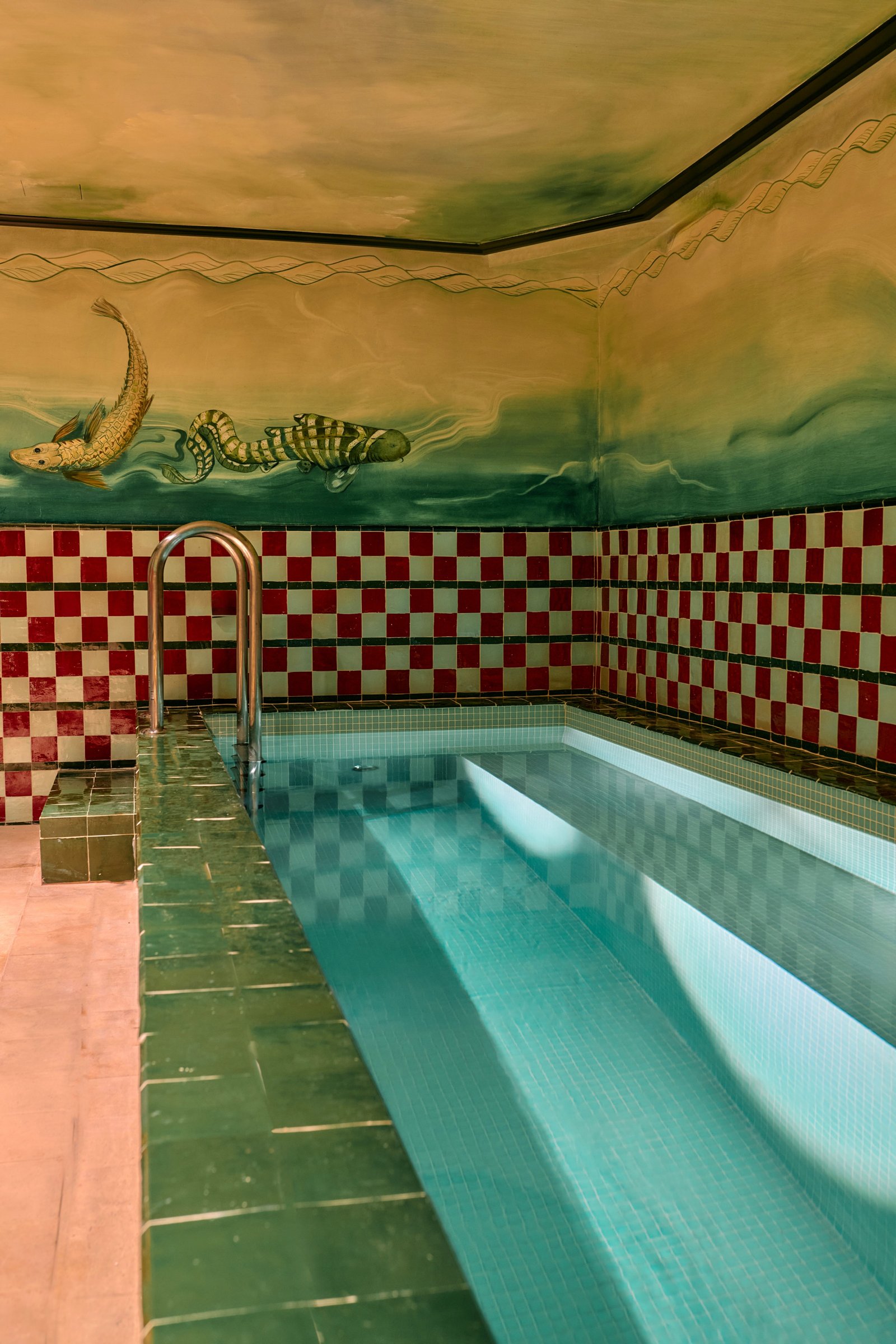 Hôtel Les Deux Gares, the pool
