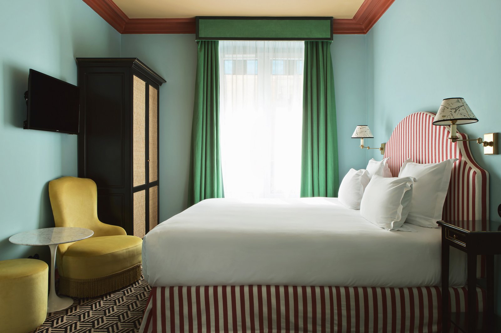 Hôtel Les Deux Gares — rooms