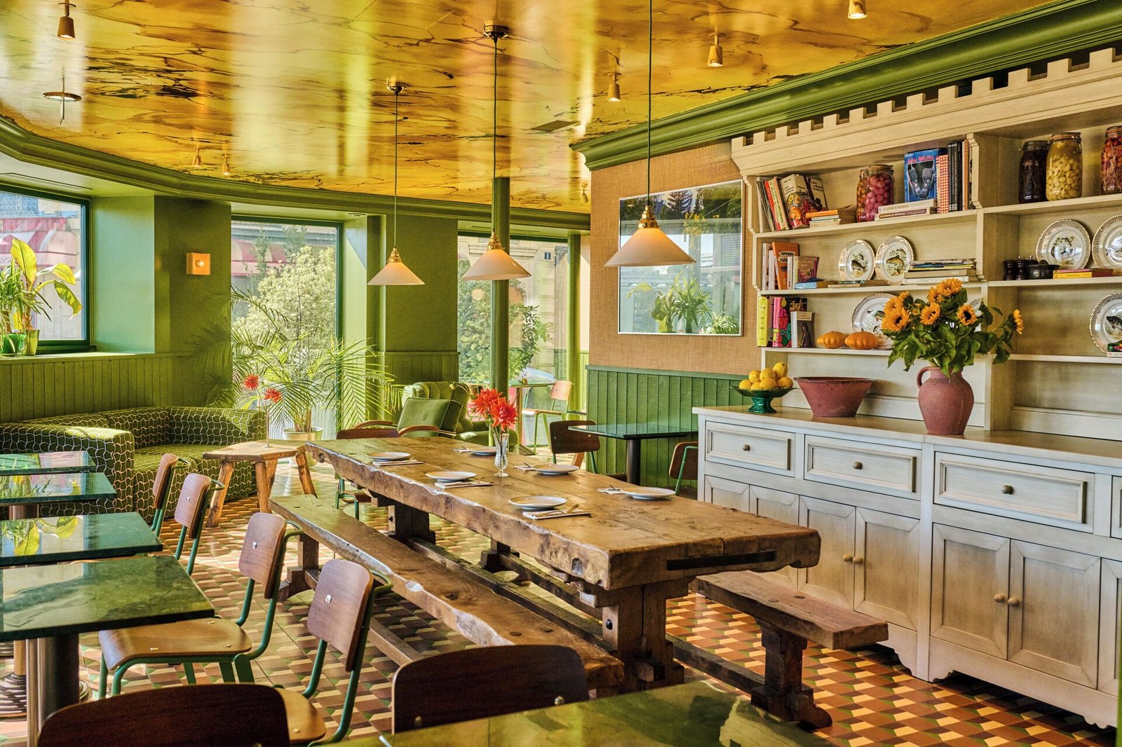 Hôtel Les Deux Gares — eat & drink