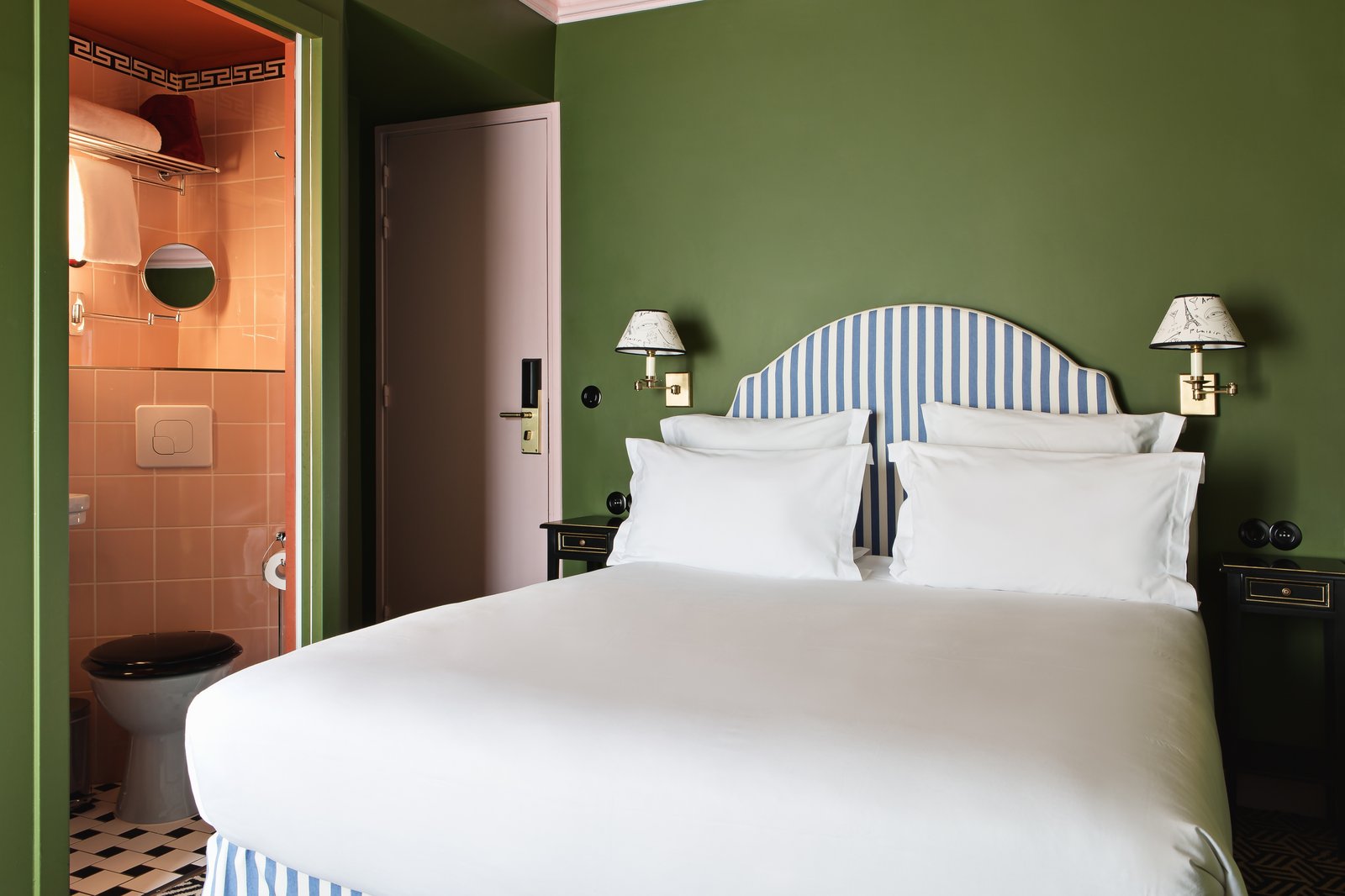 Hôtel Les Deux Gares — rooms