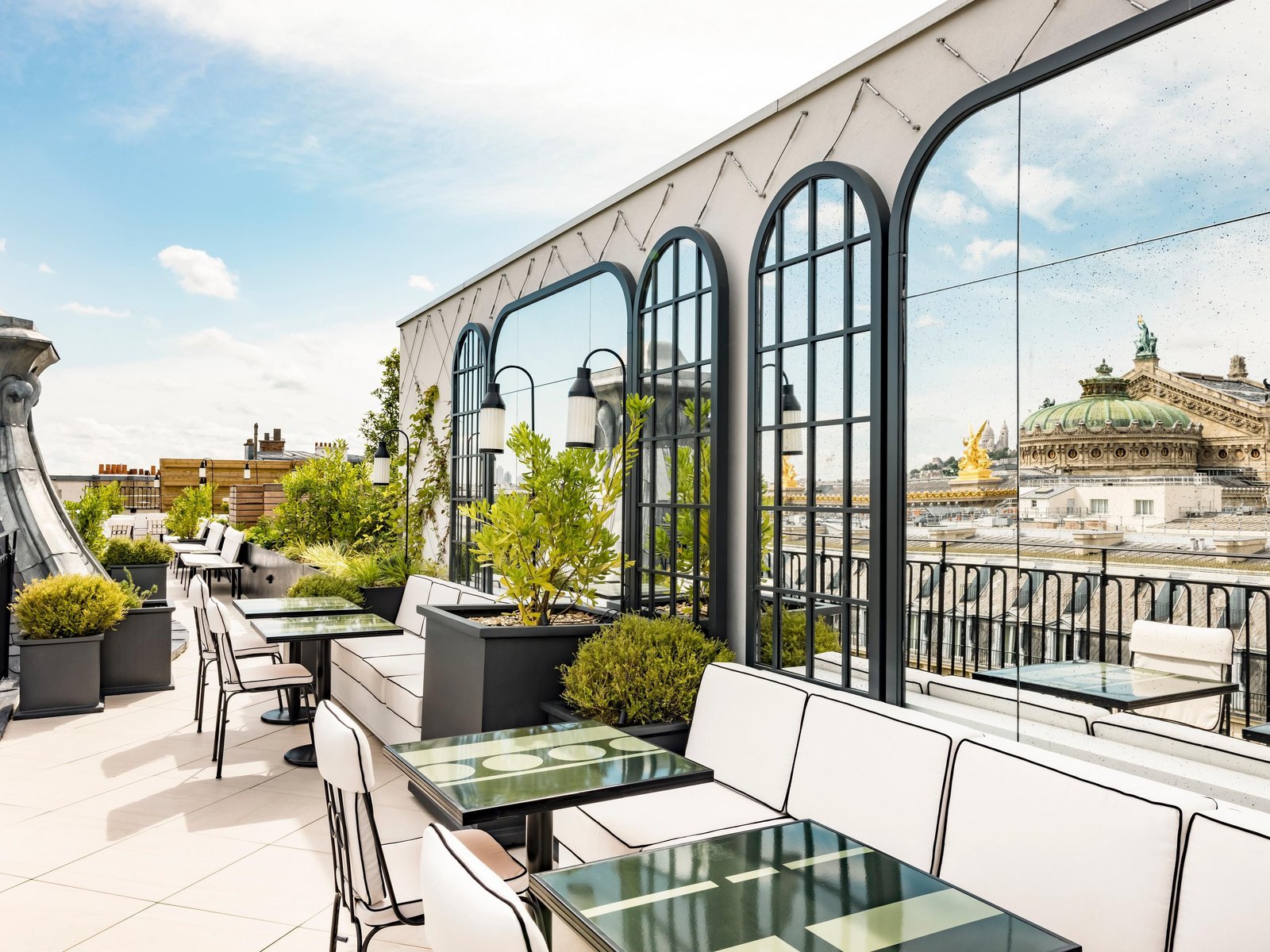Kimpton St Honoré Paris, at the table
