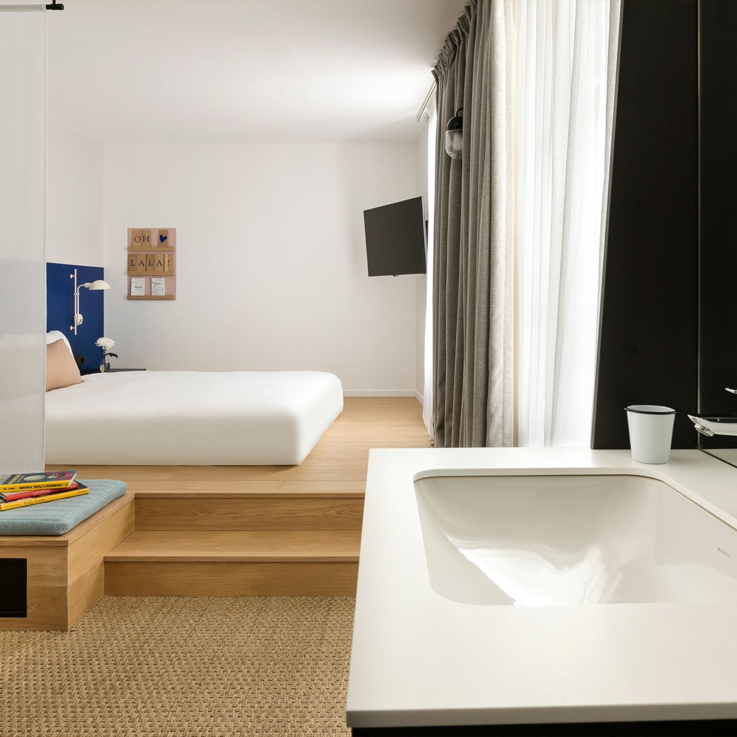 Oh la la ! Hotel — rooms