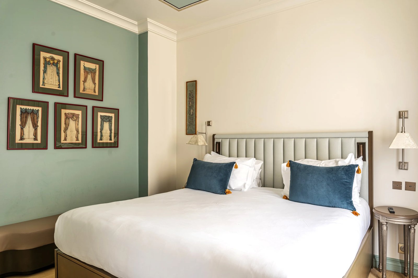 Hôtel de Montesquieu — rooms