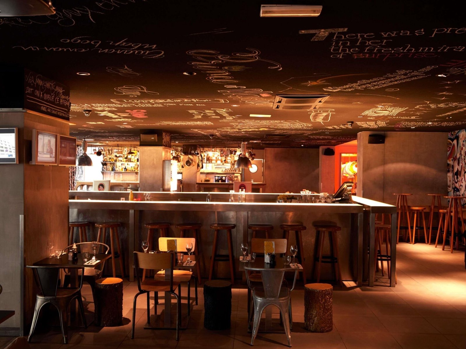 Mama Shelter Paris East — eat & drink