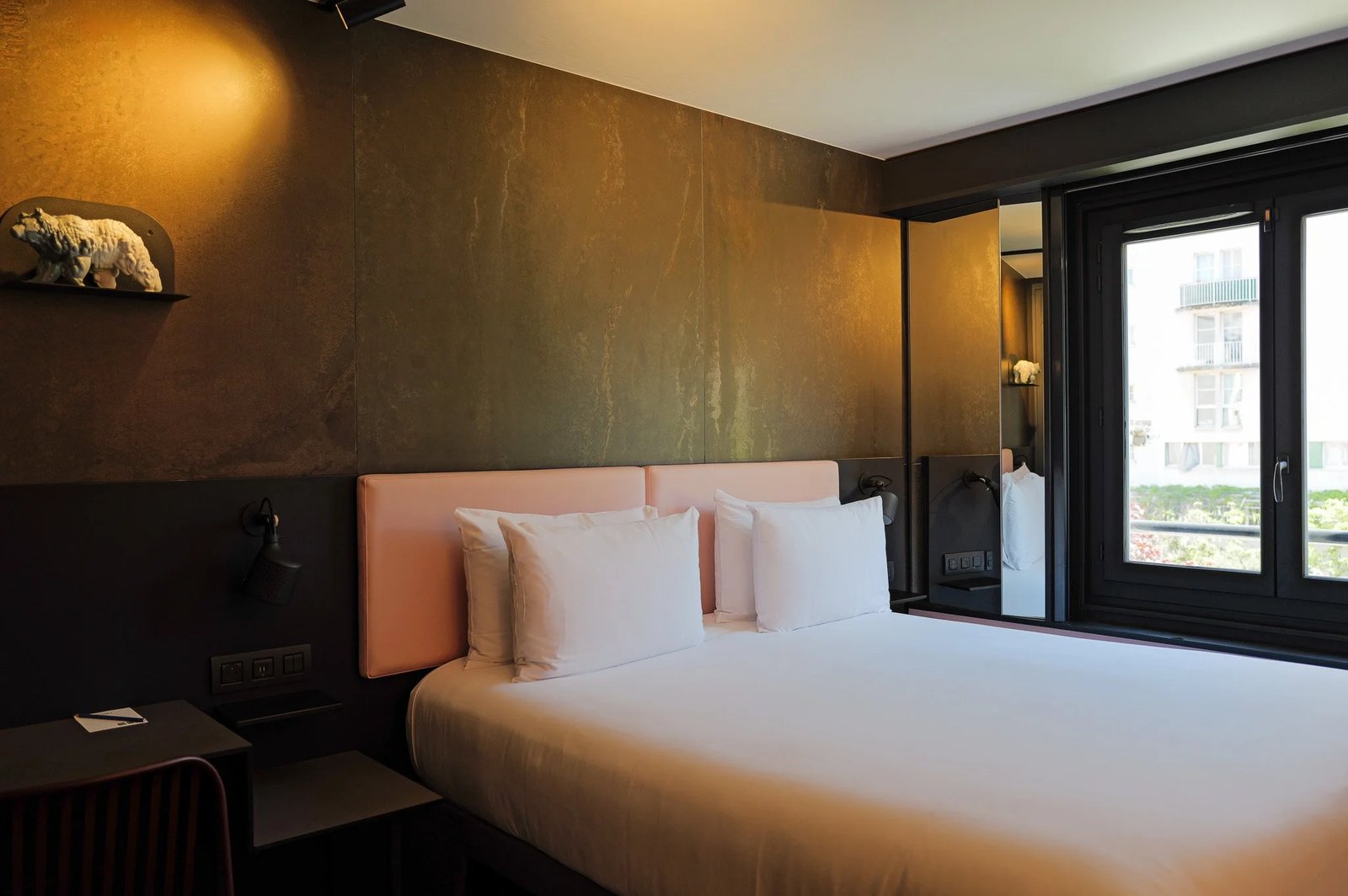 TRIBE Paris Batignolles — rooms