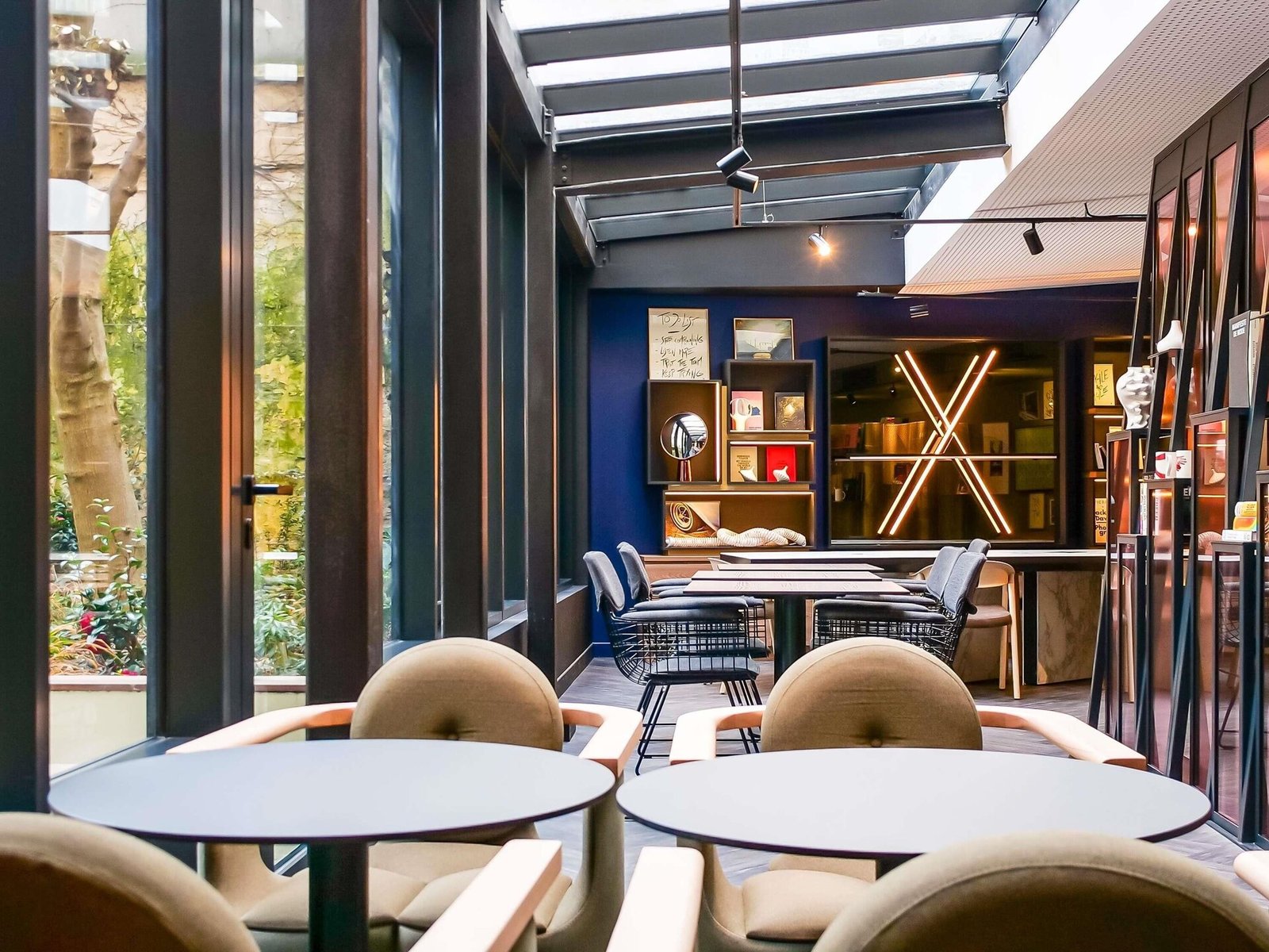 TRIBE Paris Batignolles — eat & drink