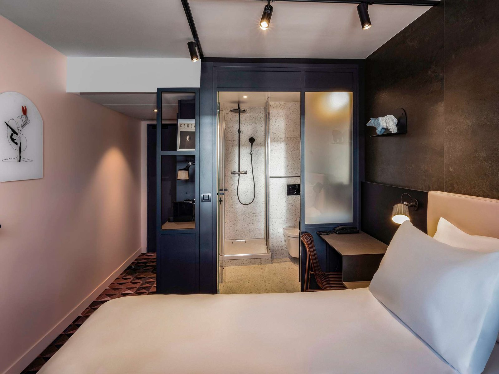 TRIBE Paris Batignolles — rooms