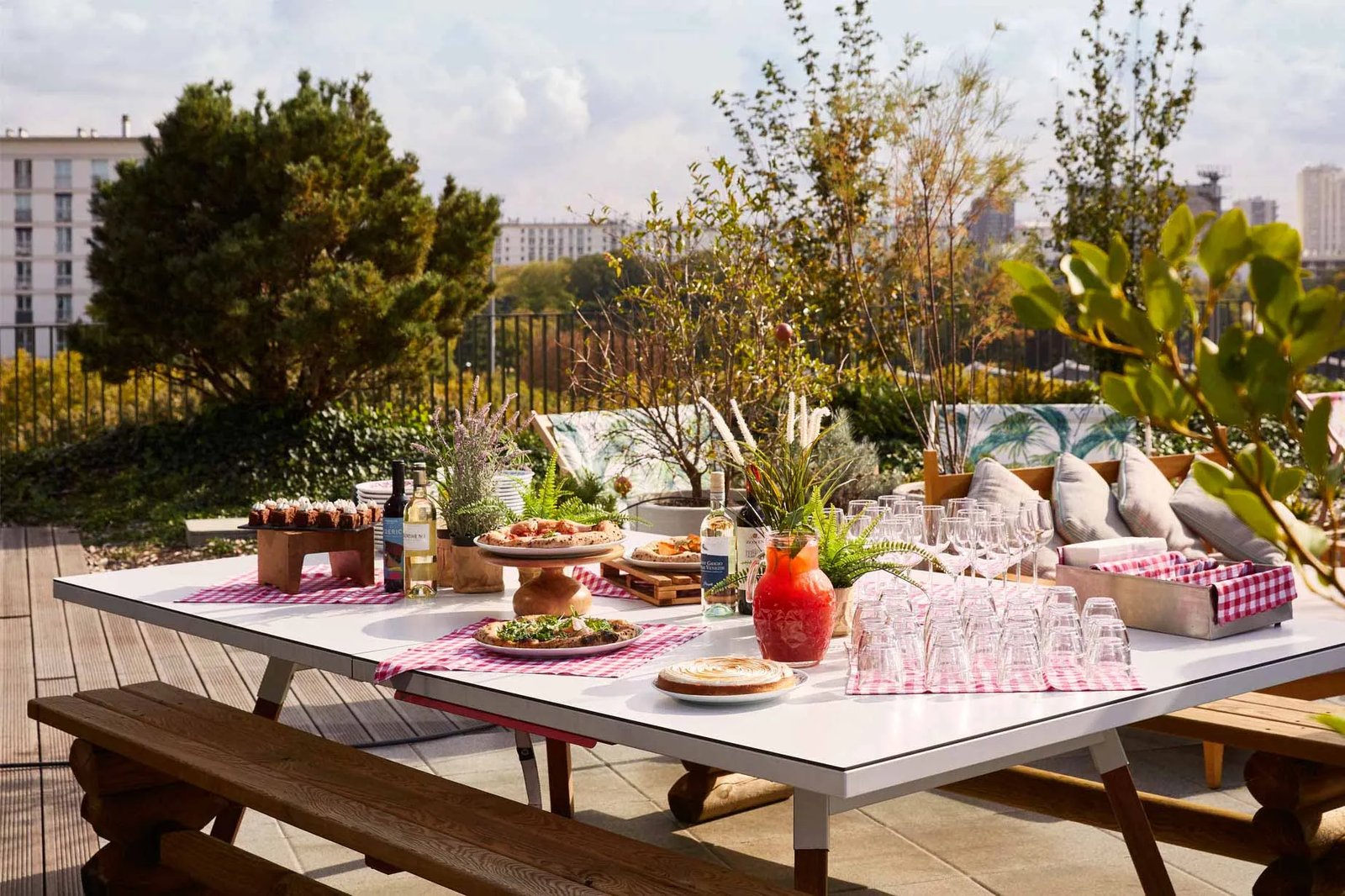 Mama Shelter Paris West, rooftop terrace & bar