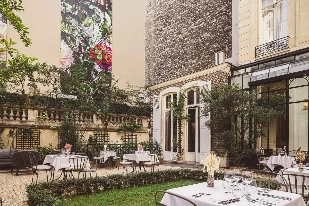 Hôtel Particulier Montmartre — eat & drink