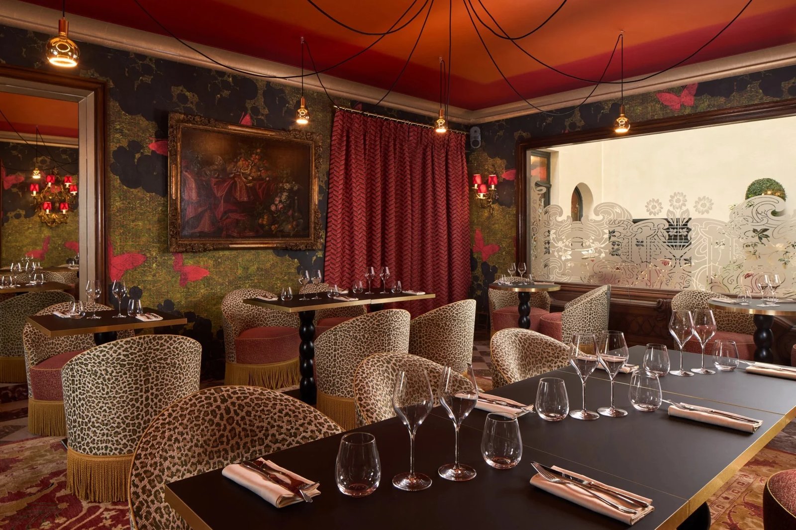 Hotel Regina Louvre — eat & drink