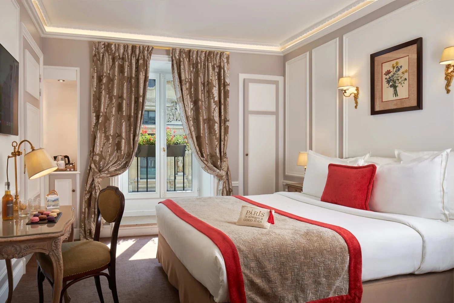 Hotel Regina Louvre — rooms