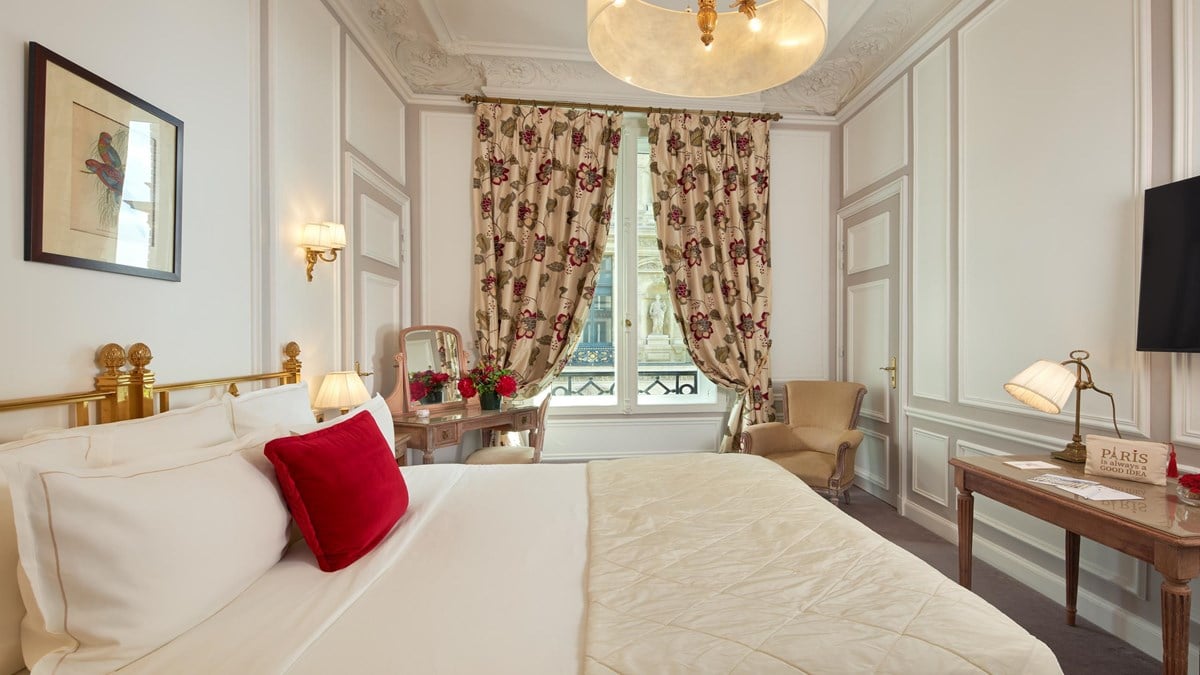 Hotel Regina Louvre — rooms