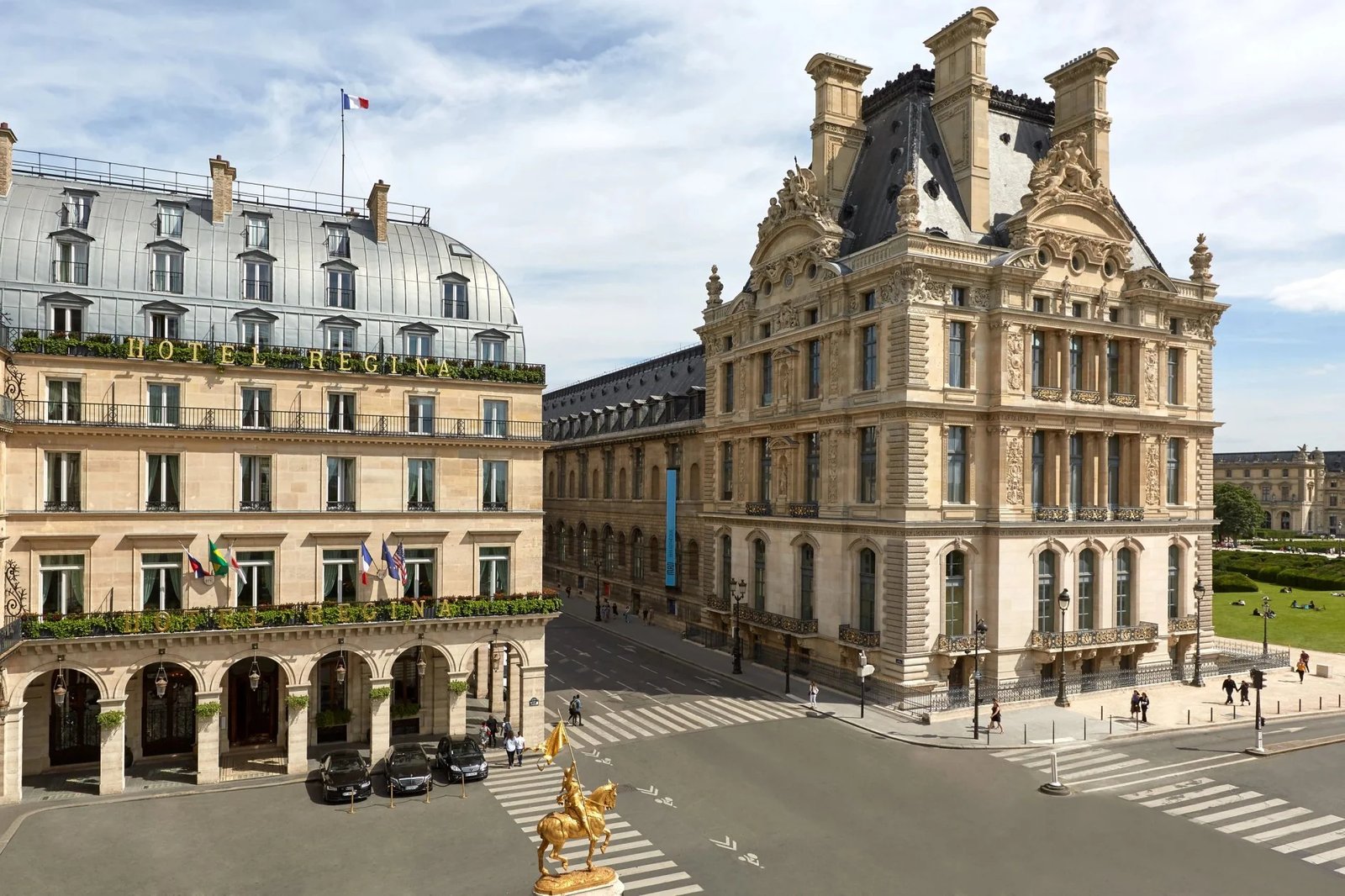 Hotel Regina Louvre — backstory