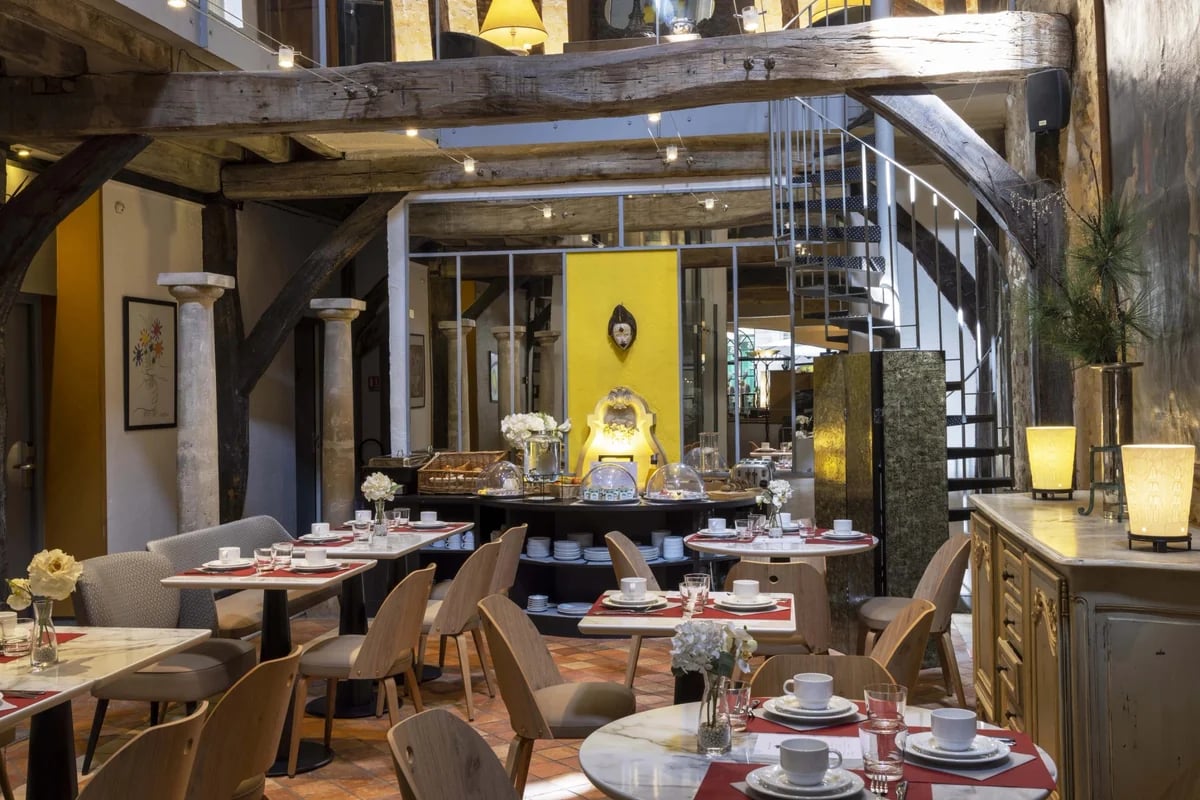 Hotel Du Jeu De Paume — eat & drink