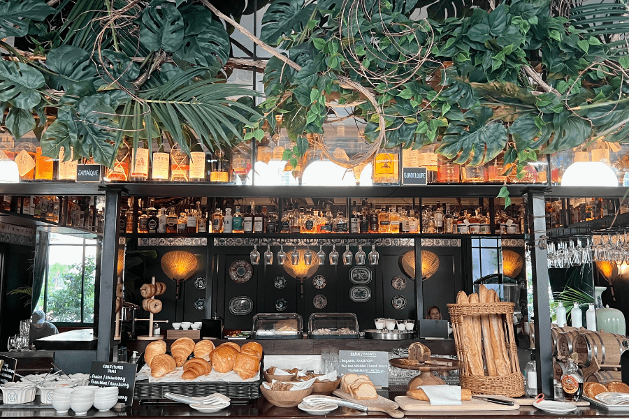 Hôtel Monte Cristo — eat & drink