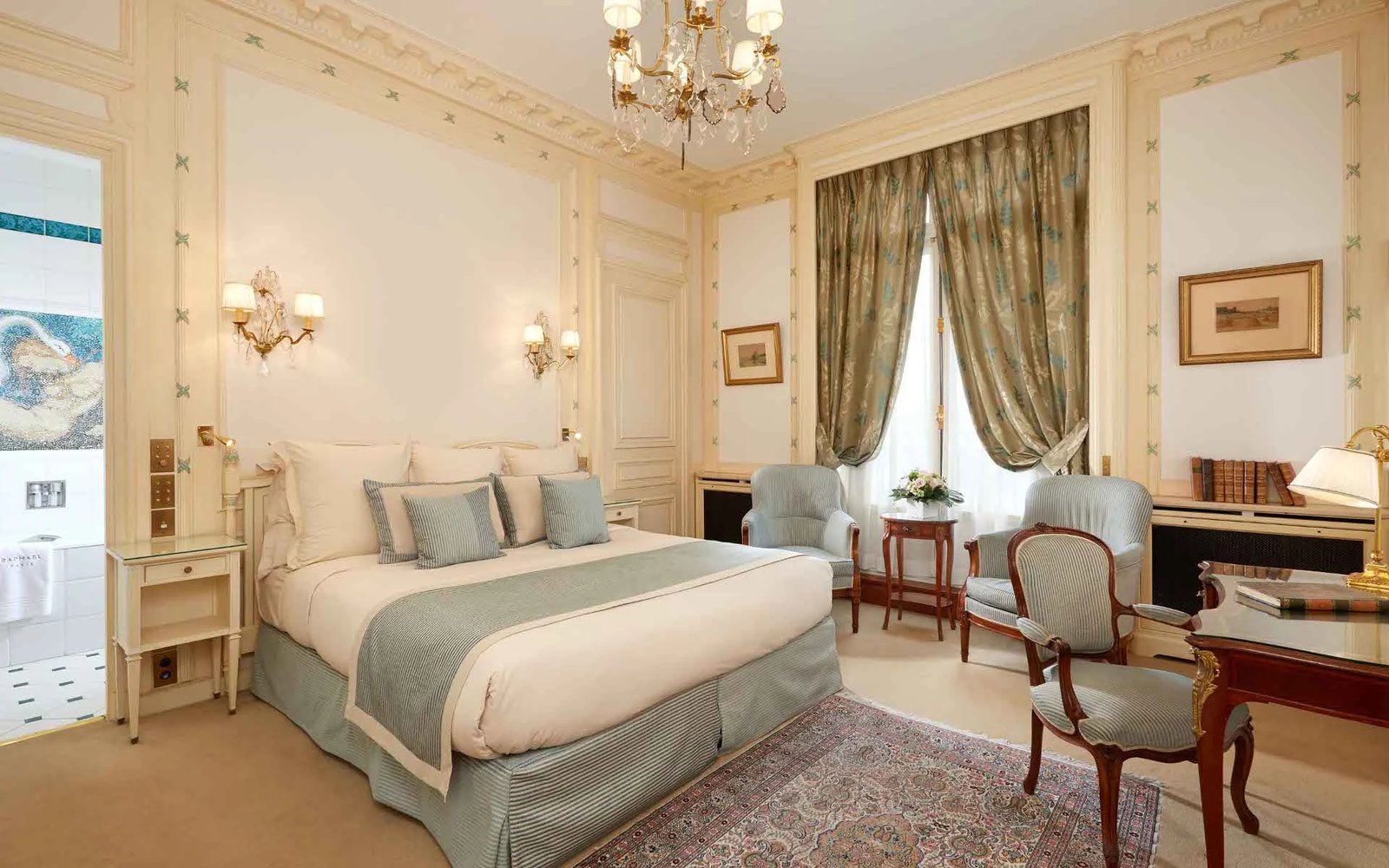 Hotel Raphaël — rooms