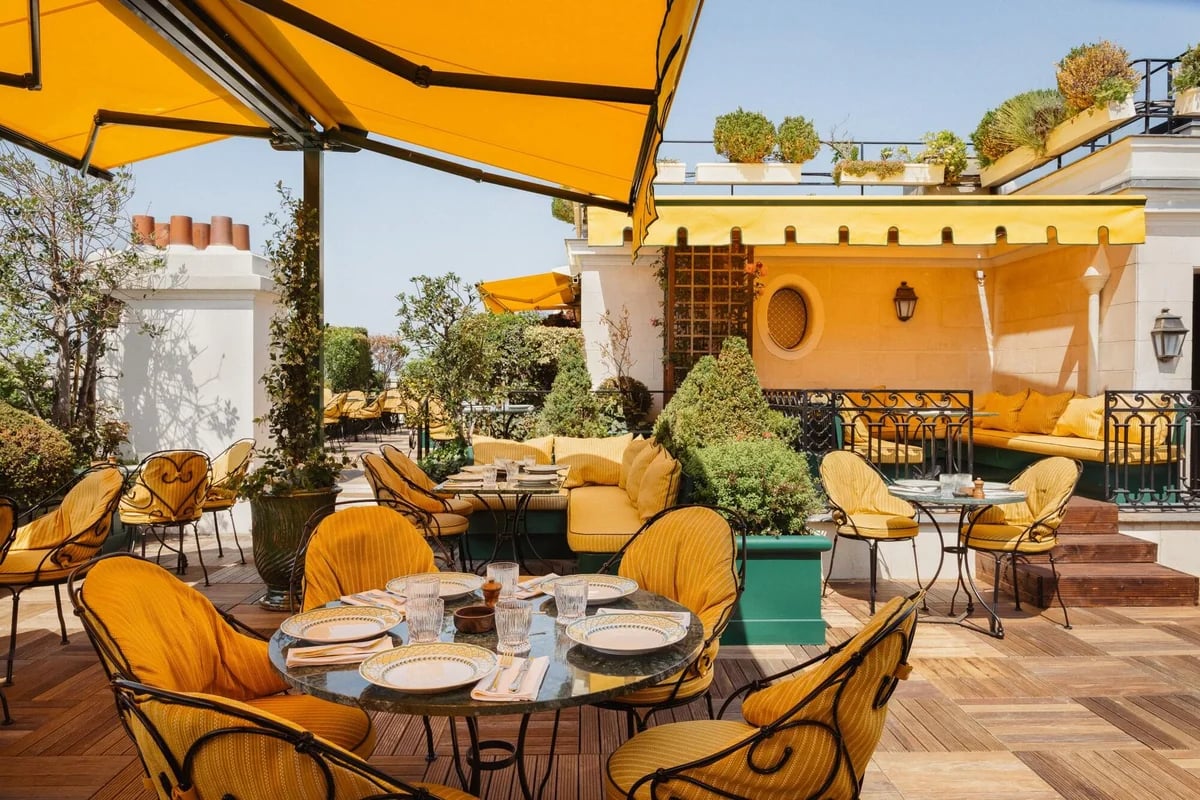 Hotel Raphaël, the rooftop terrace (la terrasse)