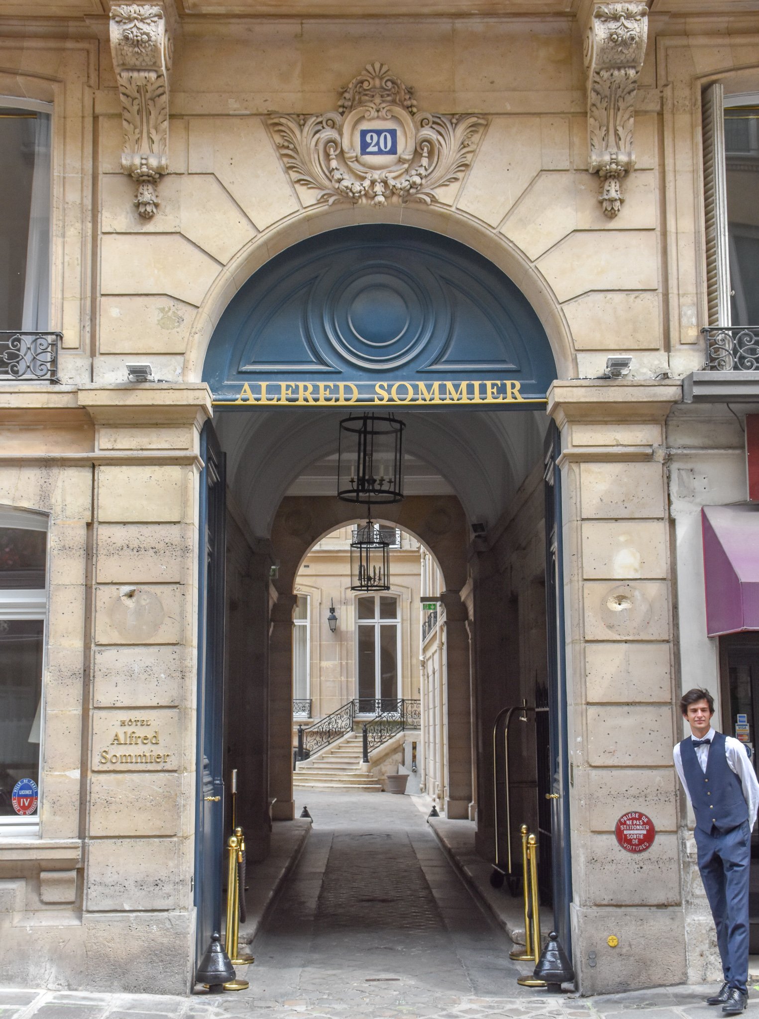 Hotel Alfred Sommier — backstory