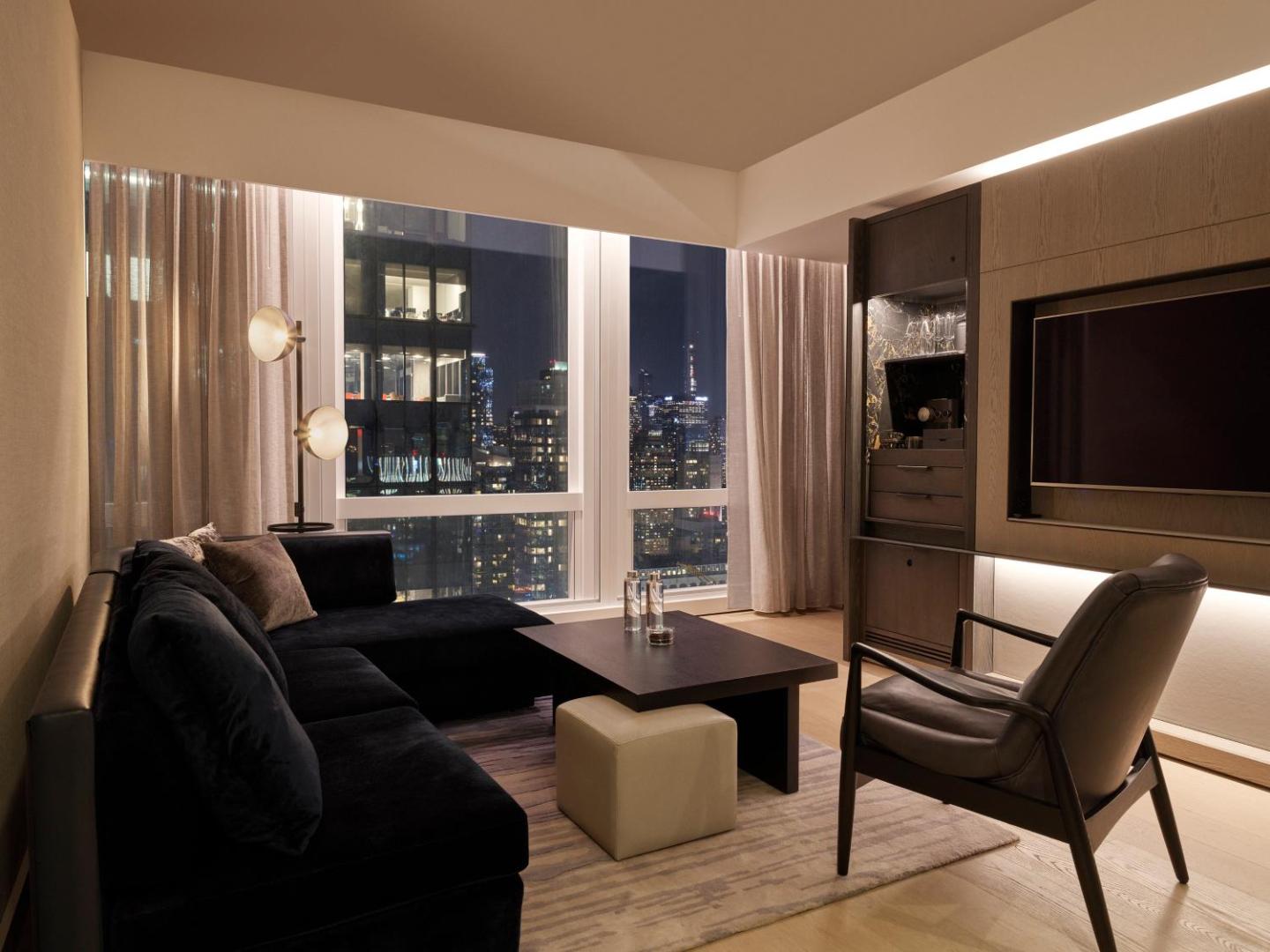 Equinox Hotel New York — rooms