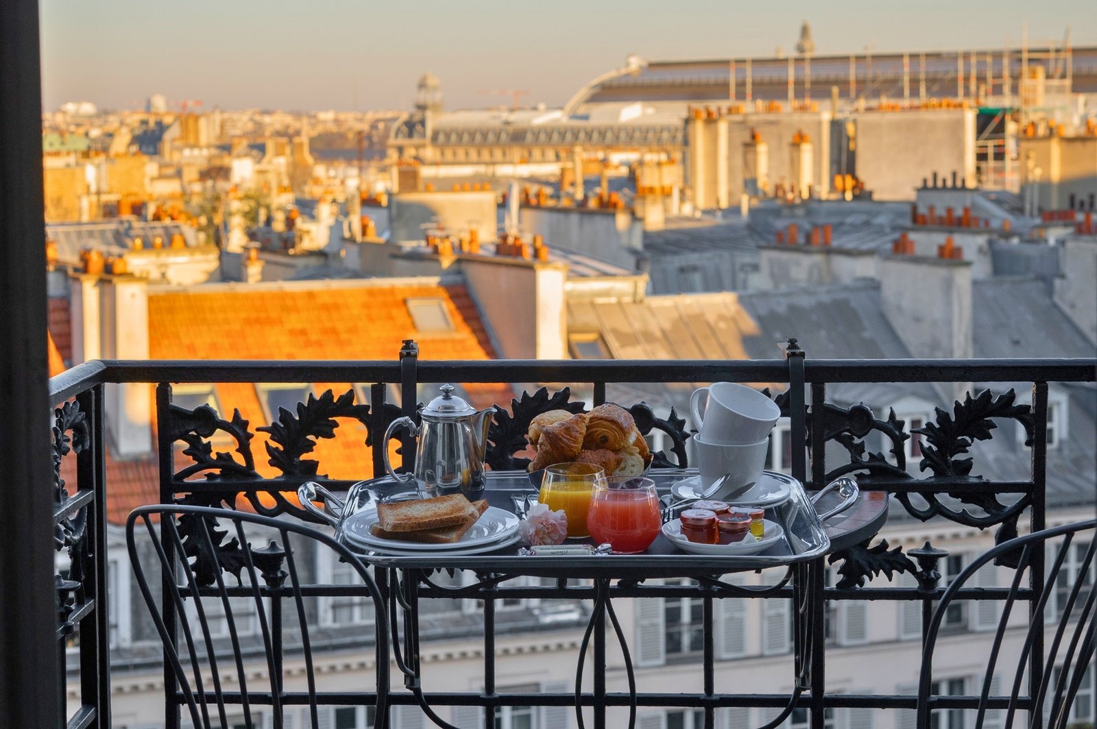 Hotel Pont Royal — vibe