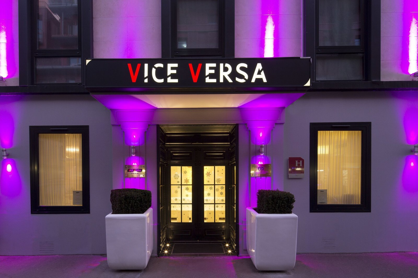 Vice Versa Hotel — backstory