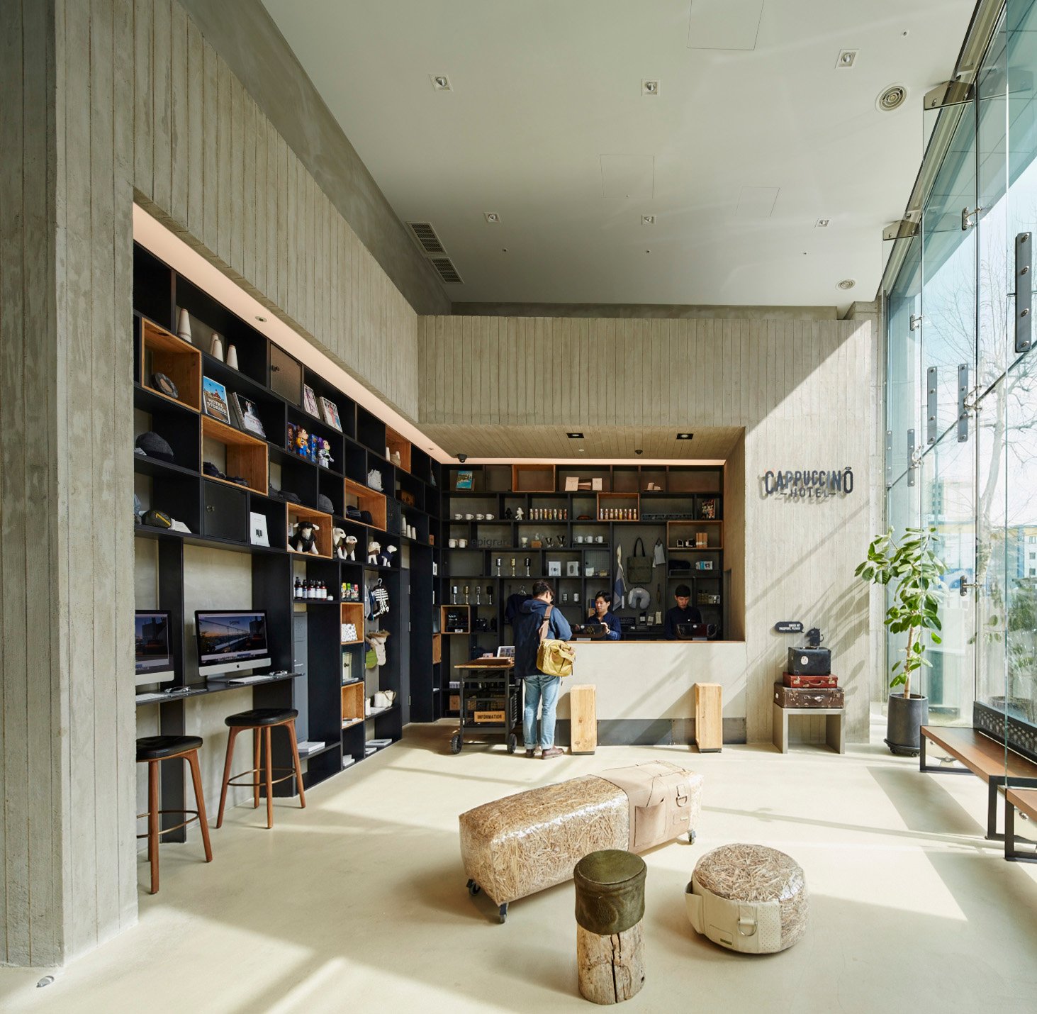 Hotel Cappuccino — eat & drink