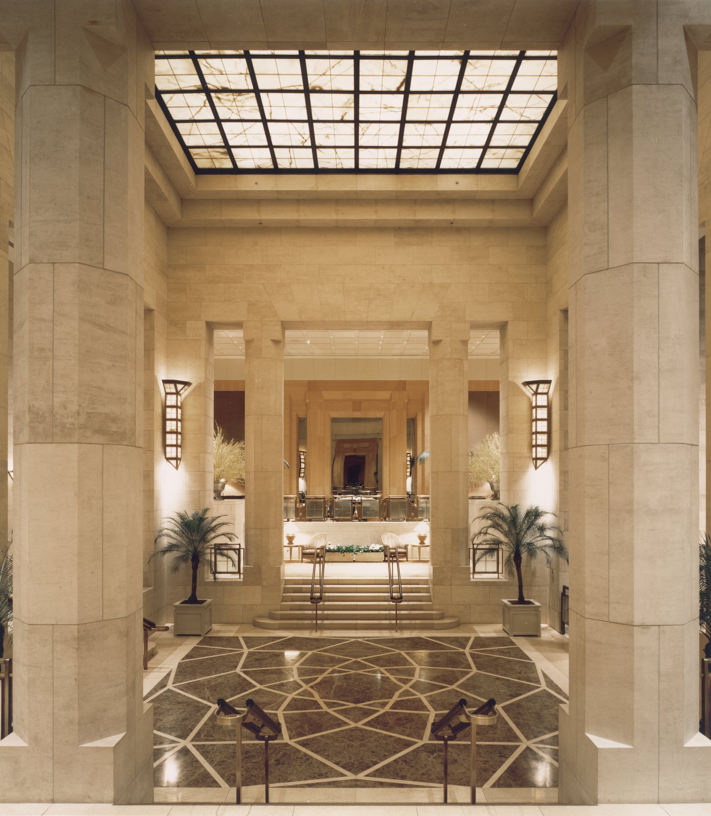 Four Seasons Hotel New York — vibe