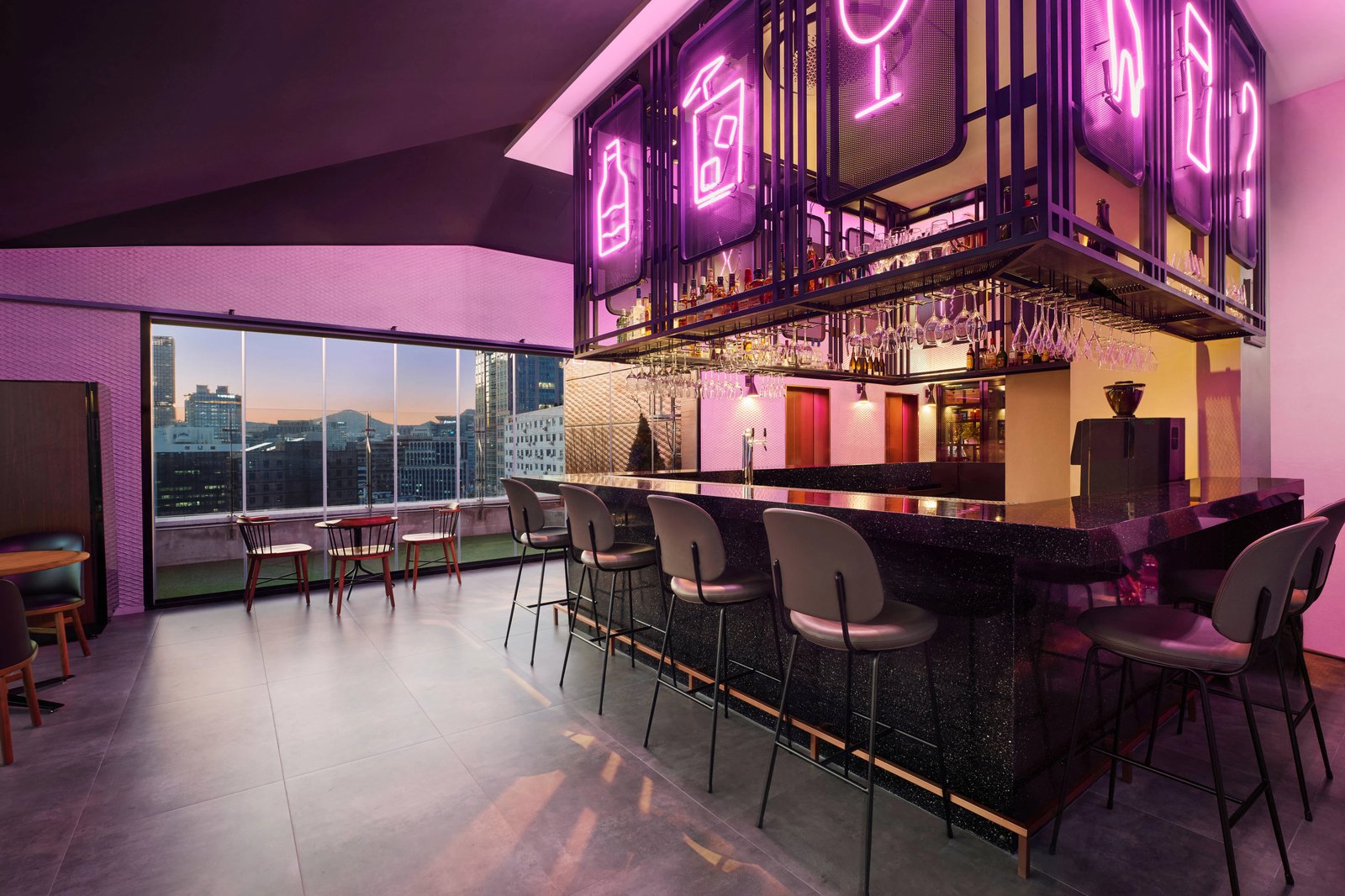 Moxy Seoul Insadong — eat & drink