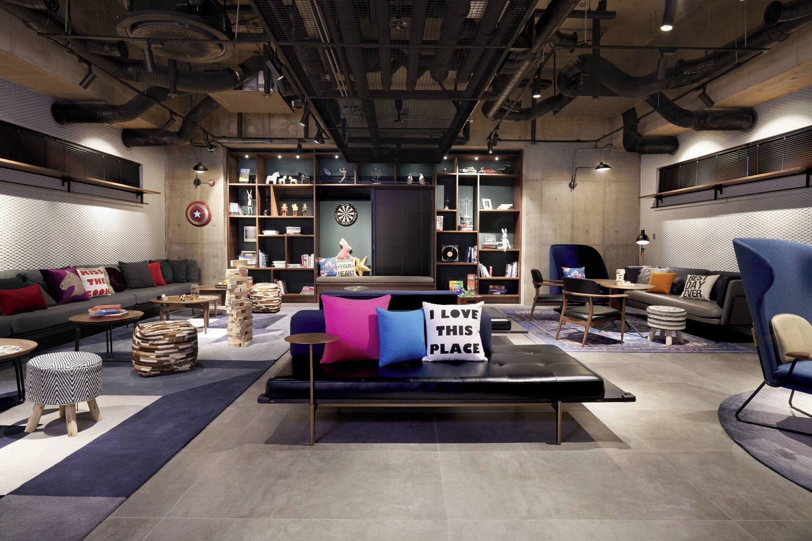 Moxy Seoul Insadong — eat & drink