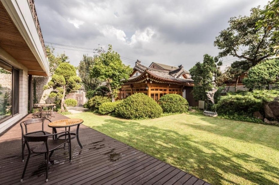 Bonum 1957 Hanok And Boutique — vibe
