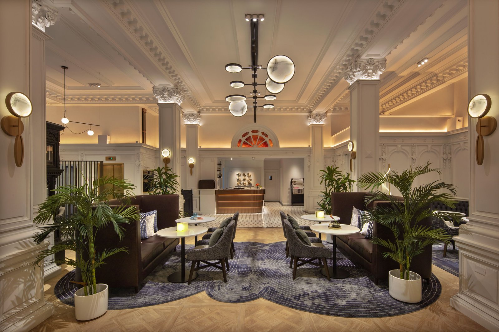 The Algonquin Hotel Times Square, Autograph Collection — vibe