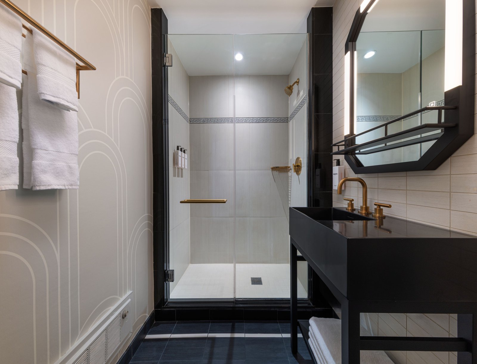 The Algonquin Hotel Times Square, Autograph Collection — rooms