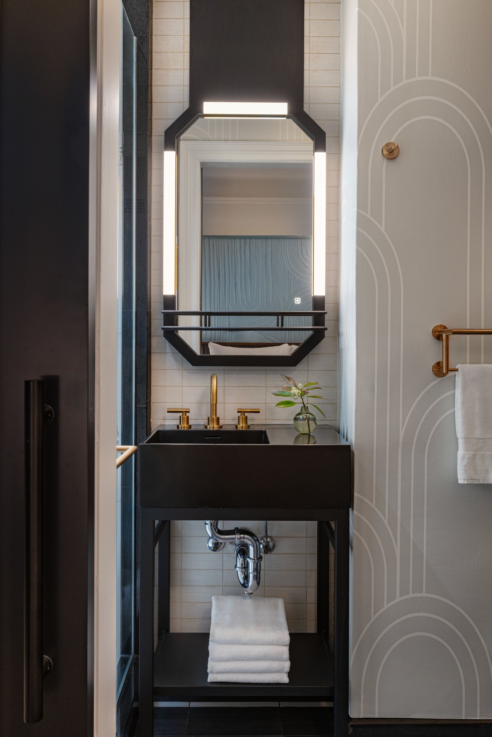 The Algonquin Hotel Times Square, Autograph Collection — rooms