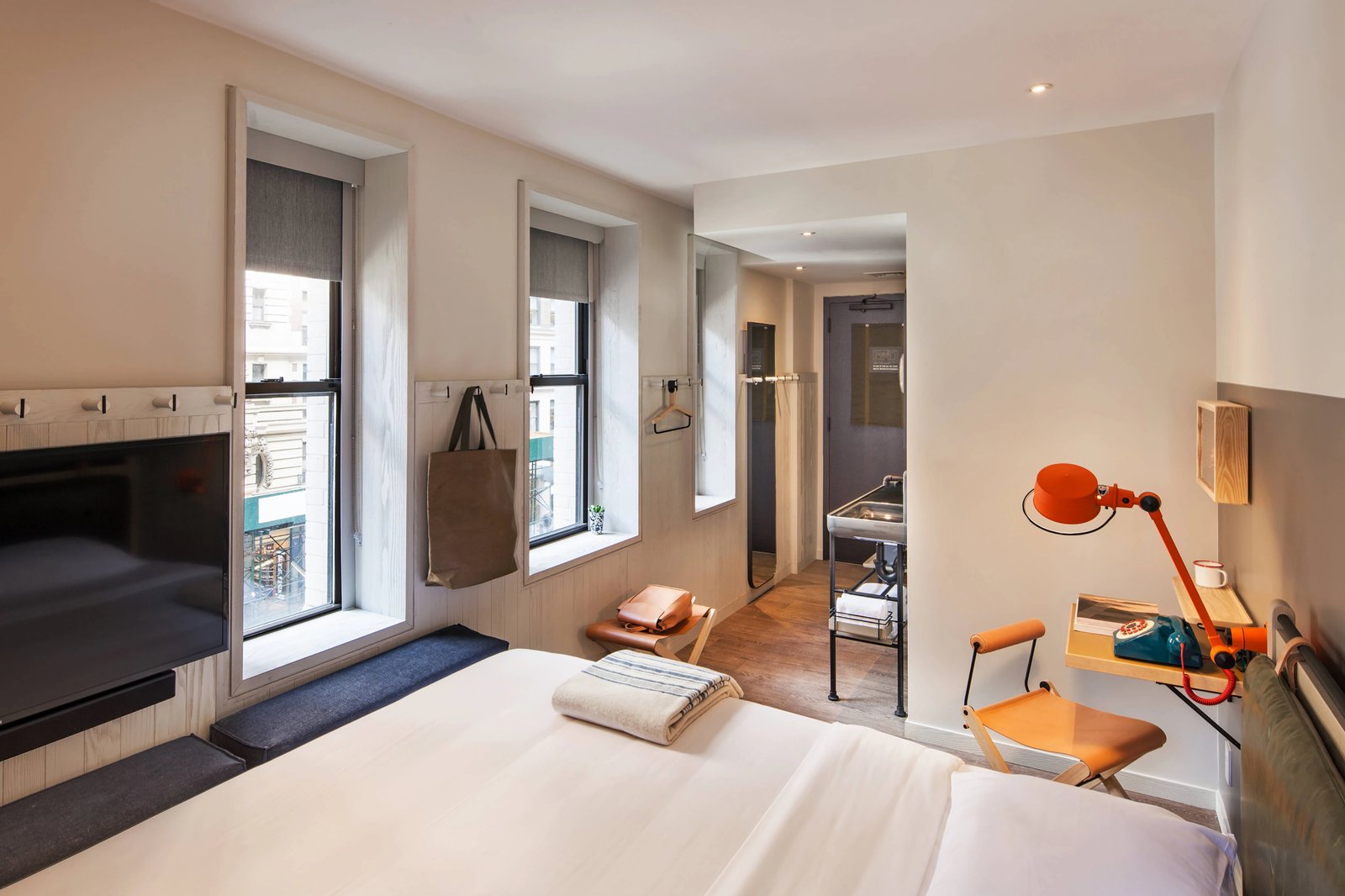 Moxy Times Square — rooms