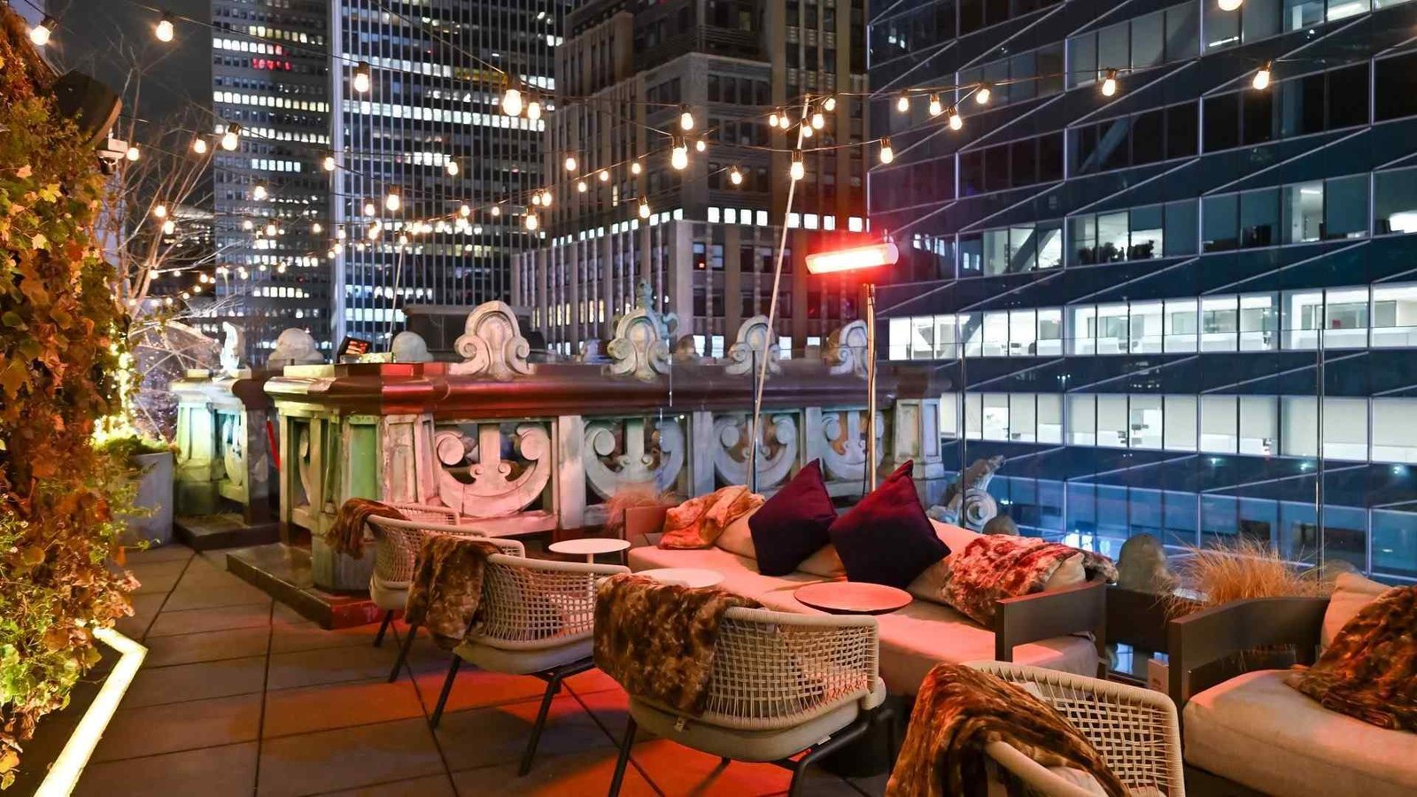 The Knickerbocker — vibe